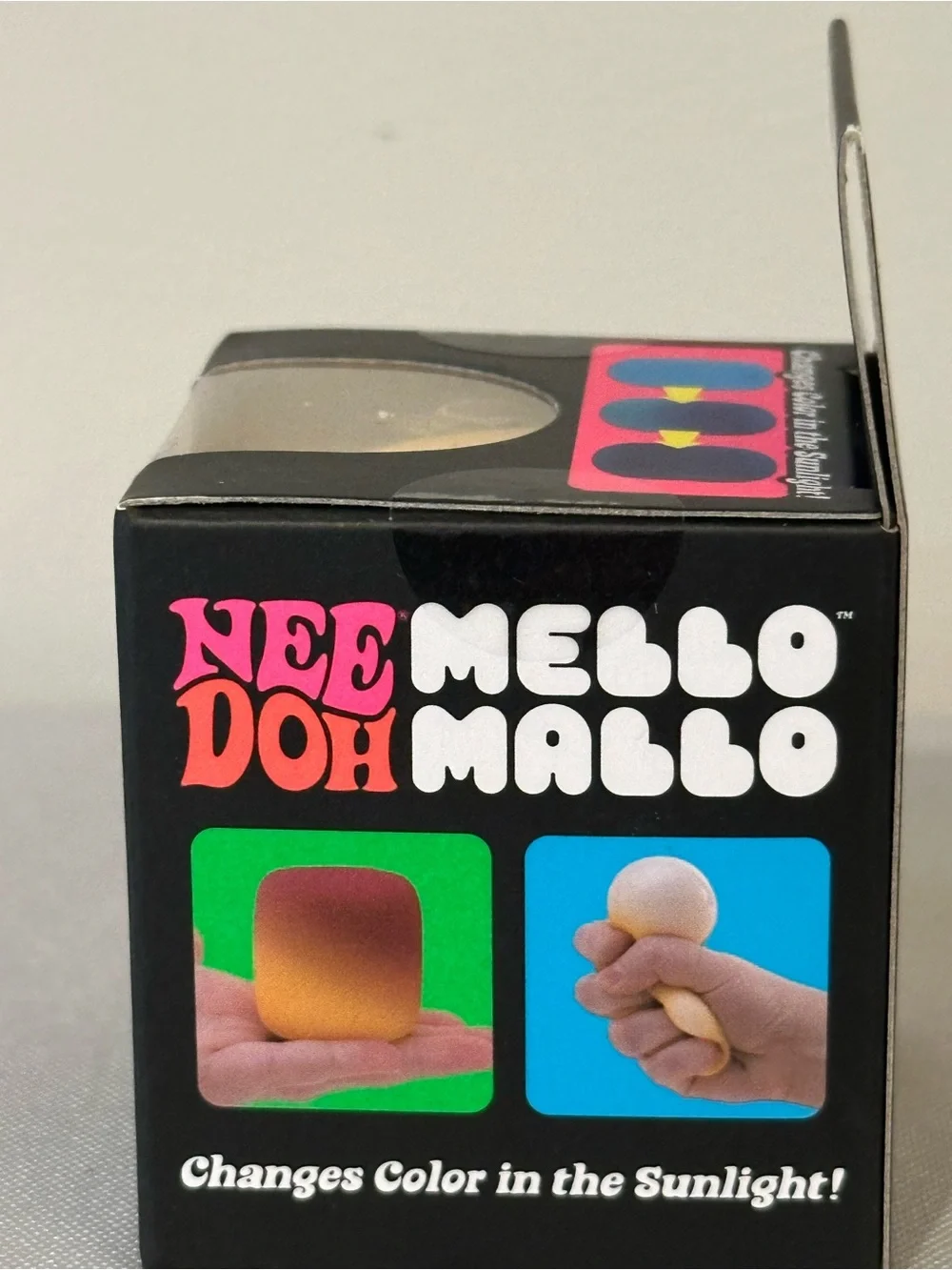 NeeDoh Mello Mallo - Yellow/Orange color changing in UV light